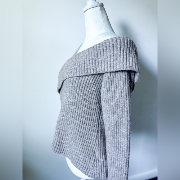 ASTR Assymetric Foldover One Shoulder Rib Sweater - Picture 11 of 12